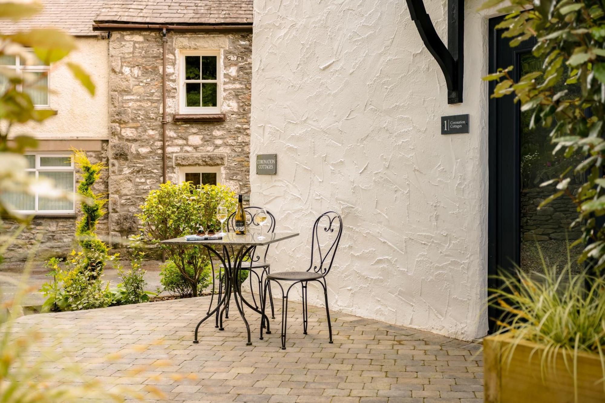 Coronation Cottages, Modernised 200-Year-Old Lake District Cottage Getaway For Two Lindale Zewnętrze zdjęcie